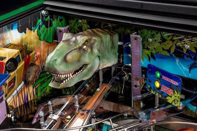 Maquinas de pinball dinosaurianas