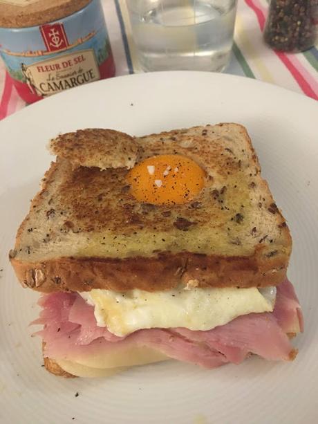 Sandwich Mixto Con Huevo O BIkini Con HUevo Sandwich Mixto Con Huevo O BIkini Con HUevo