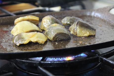 Todo sobre las alcachofas: aprende a limpiarlas, conservarlas, cocinarlas y siete recetas para sacarles partido