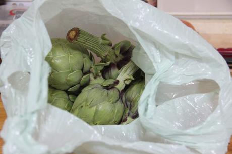 Todo sobre las alcachofas: aprende a limpiarlas, conservarlas, cocinarlas y siete recetas para sacarles partido