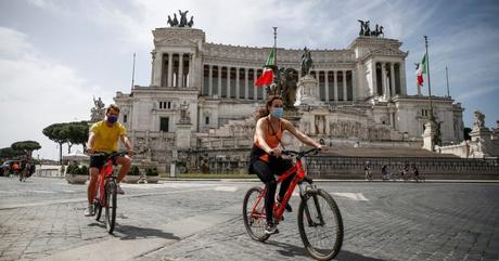 Italia flexibiliza la cuarentena: Desde este lunes abren bares y restaurantes Coronavirus: Italia pone fin a la cuarentena y abren bares ...