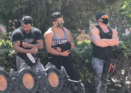 Dueños de gimnasios se manifiestan frente a Palacio de Gobierno