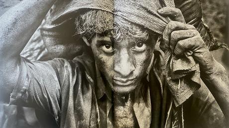 GOLD - Sebastião Salgado