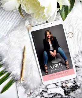 BatchLooking · 10 looks con zapatos amarillos BatchLooking · 10 looks con zapatos amarillos