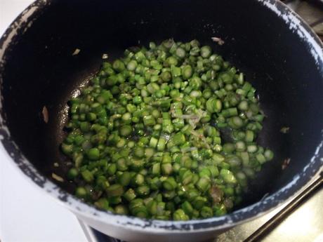 Risotto de espárragos trigueros – Risotto con asparagi