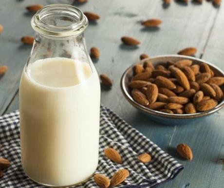 propiedades de la leche de almendras