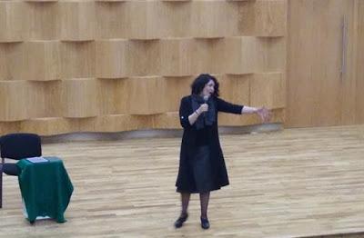 COMPARTE FABIOLA MATAMOROS SÁNCHEZ SU CONOCIMIENTO Y TALENTO CON ESTUDIANTES DEL COMEM