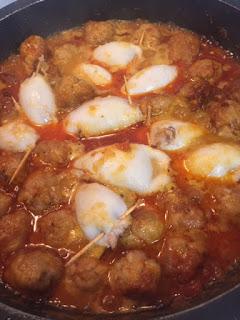 CALAMARES RELLENOS Y ALBONDIGAS DE CARNE