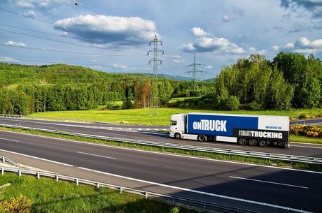 Ontruck promueve la digitalización de autónomos y pymes del transporte para activar su recuperación Ontruck promueve la digitalización de autónomos y pymes del transporte para activar su recuperación