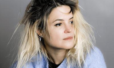 Alison Mosshart - It ain't water (2020) Alison Mosshart - It ain't water (2020)