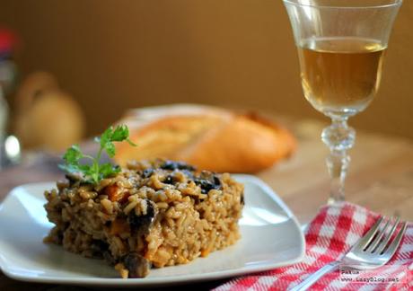 Champiñones rellenos de boloñesa y salsa brava gratinados Champiñones rellenos de boloñesa y salsa brava gratinados