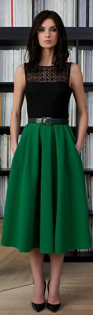 Falda Verde Corta Con Blusa Negra