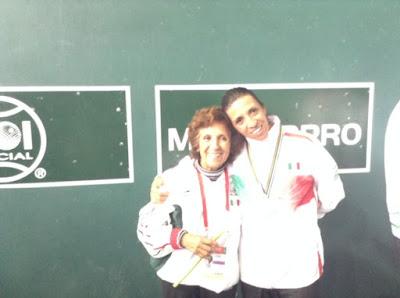 PASA PRÁCTICA DEL FRONTÓN DE GENERACIÓN EN GENERACIÓN EN LA FAMILIA DE ROSA MARÍA FLORES BUENDÍA