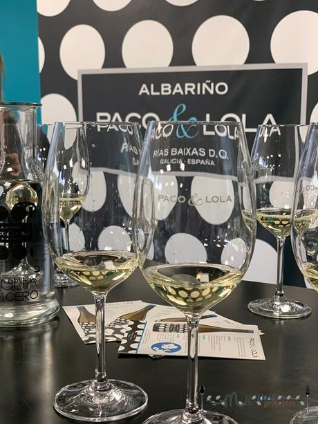 cata de vinos en bodegas Paco y Lola VISITA A LAS BODEGAS PACO & LOLA