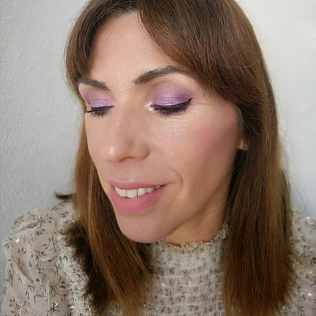 Paleta Lilac You a Lot de Colourpop: Reseña, swatches y 3 looks con ella.