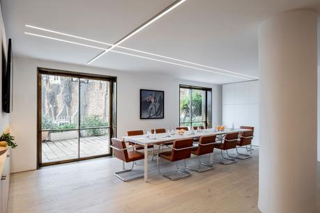 Jaffa Hotel: John Pawson aporta modernidad a un ex convento en la ciudad vieja de Tel Aviv tlvlc-executive-boardroom-3846-hor-clsc