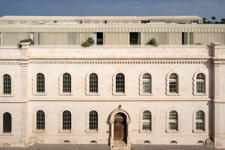 Jaffa Hotel: John Pawson aporta modernidad a un ex convento en la ciudad vieja de Tel Aviv tlvlc-chapel-bar-2020-hor-clsc