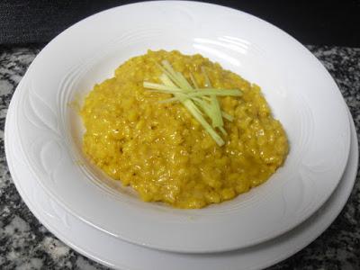 Risotto al azafrán con pera y puerro