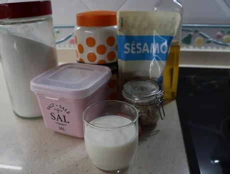 Los ingredientes necesarios para hacer perritos calientes en Thermomix