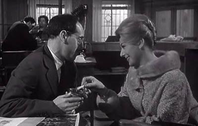 METRÓPOLIS - SEÑORITA KATIA METRÓPOLIS - SEÑORITA KATIA