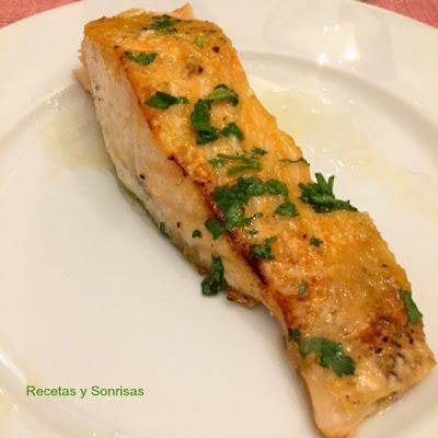 SALMON AL HORNO CON MOSTAZA Y MIEL