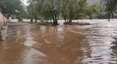 Cae tromba y granizo en Santa María del Río; varias casas afectadas Cae tromba y granizo en Santa María del Río; varias casas afectadas