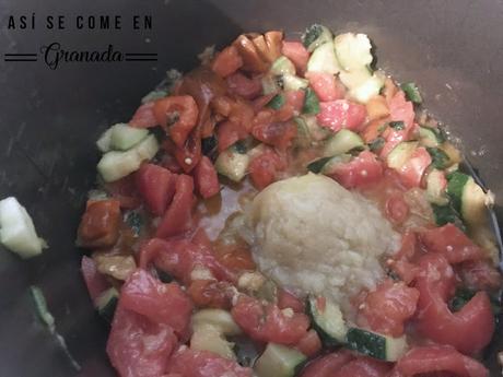 Albóndigas especiadas con pisto