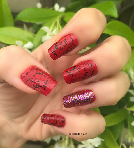 manicura_fresas2