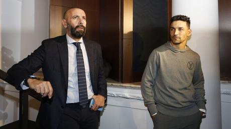 Los candidatos que maneja el Sevilla FC para competir en el lateral derecho con Jesús Navas