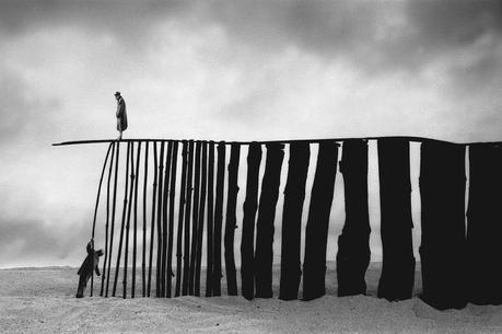 El sin sentido con mucho sentido. Gilbert Garcin Gilbert Garcin La perseverance 2 1030x683