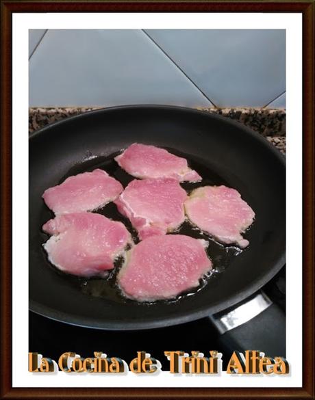 LOMO EN FILETES AL ROQUEFORT LOMO EN FILETES AL ROQUEFORT