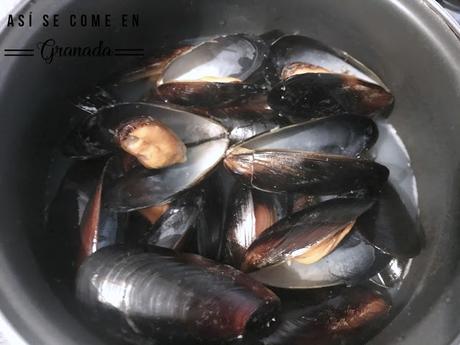 Mejillones a la puttanesca