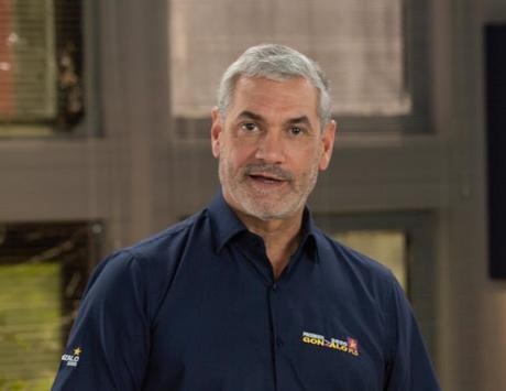 Gonzalo promete 100 mil viviendas para todo el país, desarrollo turístico del sur y amplio programa de infraestructuras viales