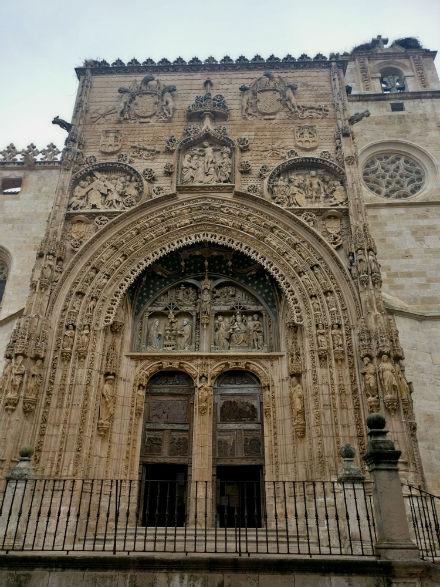 Qué ver en Aranda del Duero (Burgos): una de las cunas del vino en España santa-maria-lareal-foto-