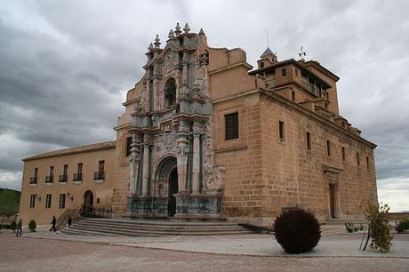 turismo de cercanía en Murcia, fachada de iglesia en Caravaca de la Cruz
