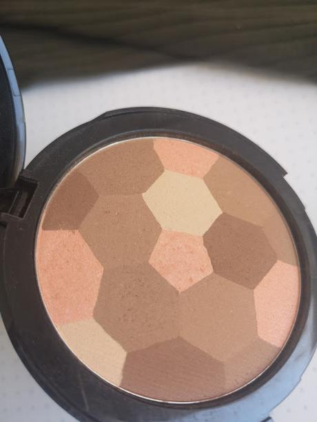 LA Confidential: la nueva colección de Belle Makeup 03 polvos compactos