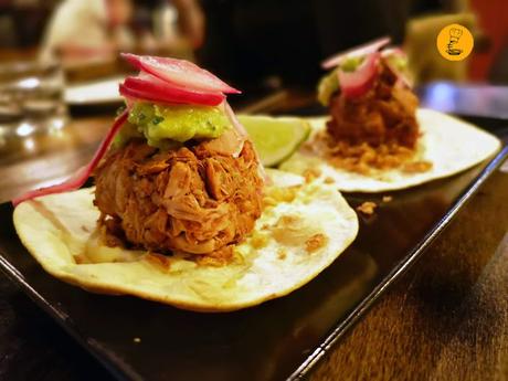 Tacos de jackfruit con salsa pibil en Vega