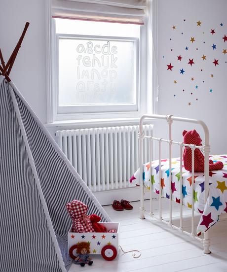 Cómo decorar con estrellas el dormitorio infantil