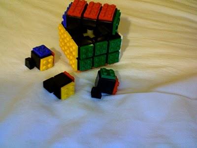 Robot de lego resuelve un cubo de rubik en 12 segundos