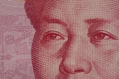 China se prepara a terminar paridad con el dólar