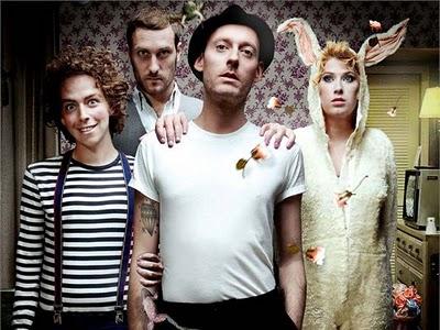 Me Me Me - Lars and the Hands Of Light