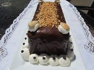 BOMBÓN HELADO DE ALMENDRAS Y CHOCOLATE