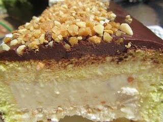 BOMBÓN HELADO DE ALMENDRAS Y CHOCOLATE