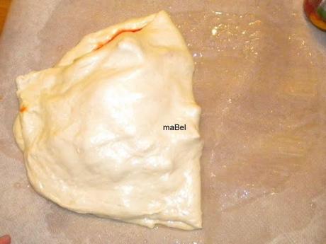 Calzone de piña y jamón Calzone de piña y jamón