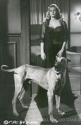 Bajo la influencia: Screaming Mimi, eróticas psicopatologías en clave de noir barato. Mucho pulp, más Anita Ekberg