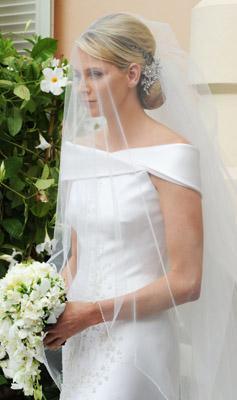 Charlene Wittstock espléndida con su vestido de novia de Armani