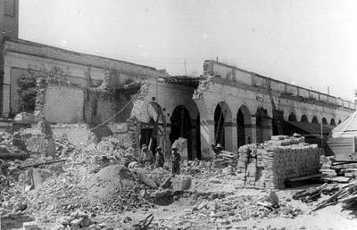 La Modernidad y la Historia; una sacralizada plaza y un mercado afrancesado, ahora un diseño innovador.