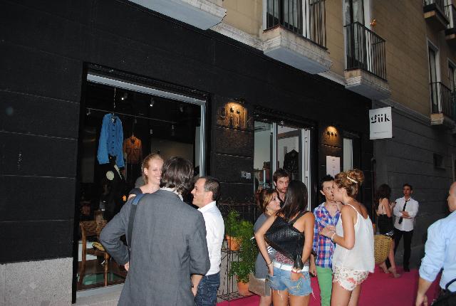 CIRCUS MANAGEMENT AND GÜK