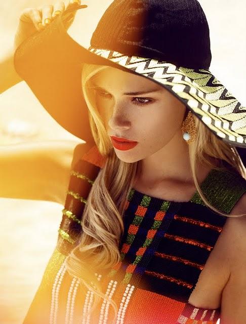 Elle Mexico (July 2011)