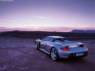 Presidente vende su auto Porsche